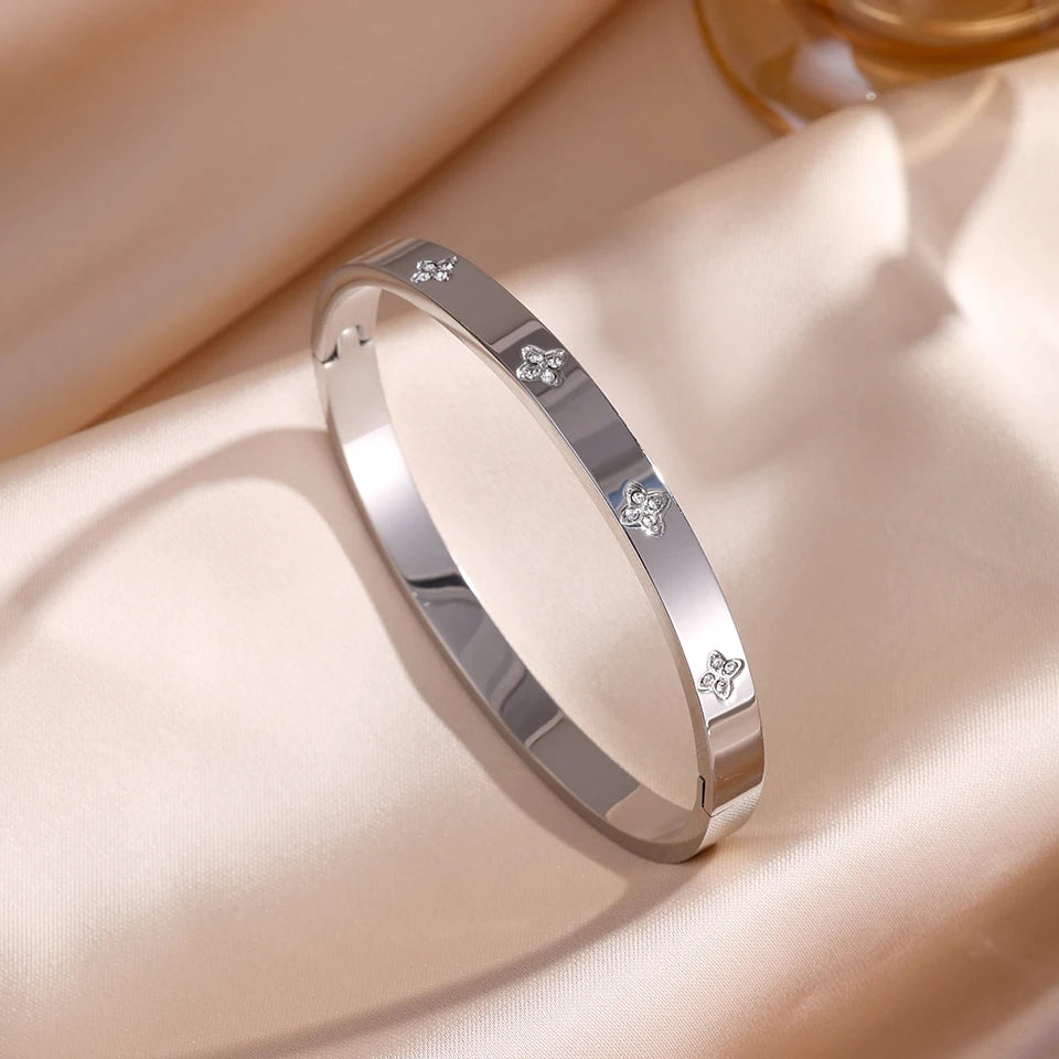 Sparkling Elegance Bracelet Set™