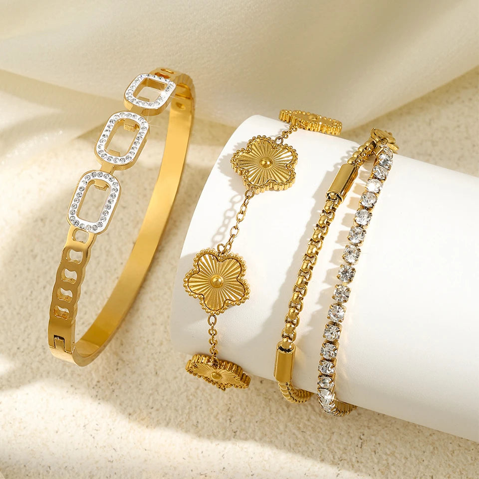 Stunning Gold Stacked Bangles Set™
