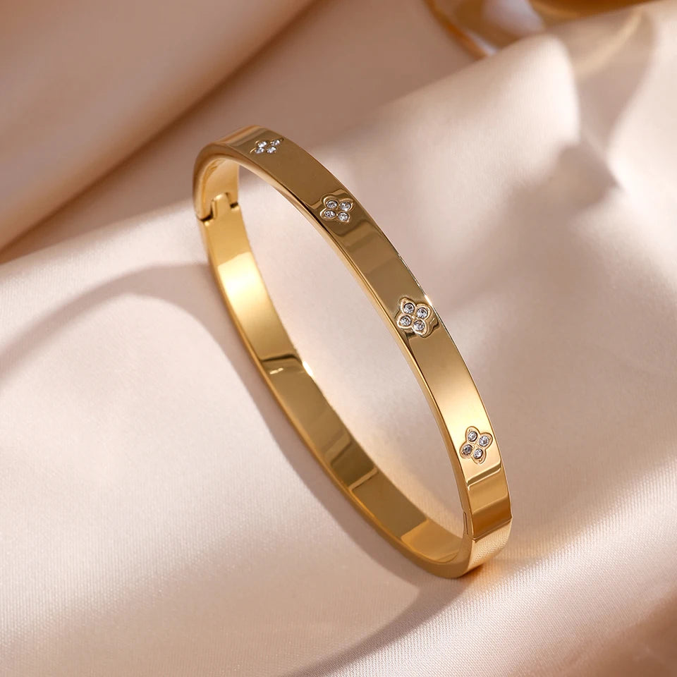 Sparkling Elegance Bracelet Set™