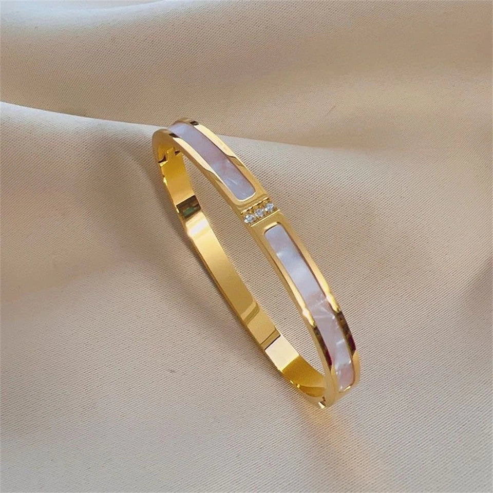 Sparkling Elegance Bracelet Set™