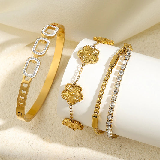 Stunning Gold Stacked Bangles Set™